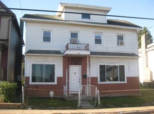 265 N Main St, Moscow, PA 18702