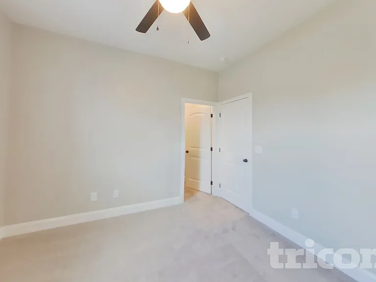 492 Woodtrace Dr — Photo 11