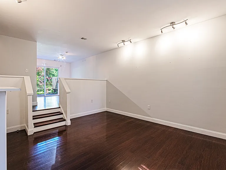5411 Crossrail Dr — Photo 3