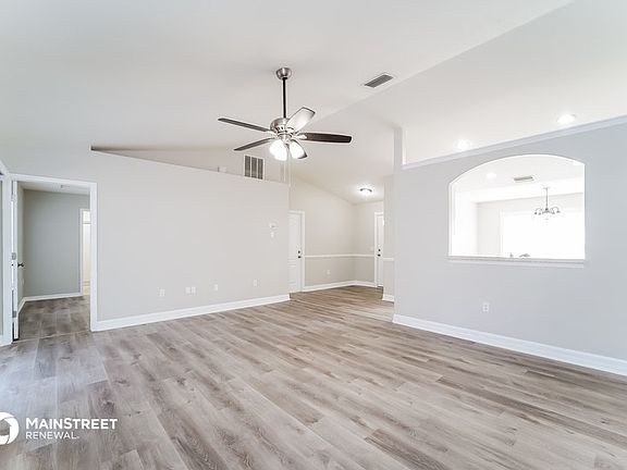 4th image of 2538 Margaret Ln