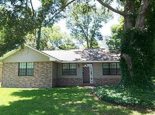1703 Shannon Rd, Alexandria, LA 71301