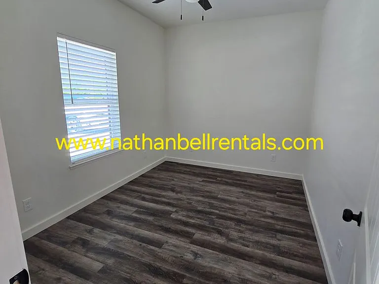 269-71 Chisholm Trl — Photo 5