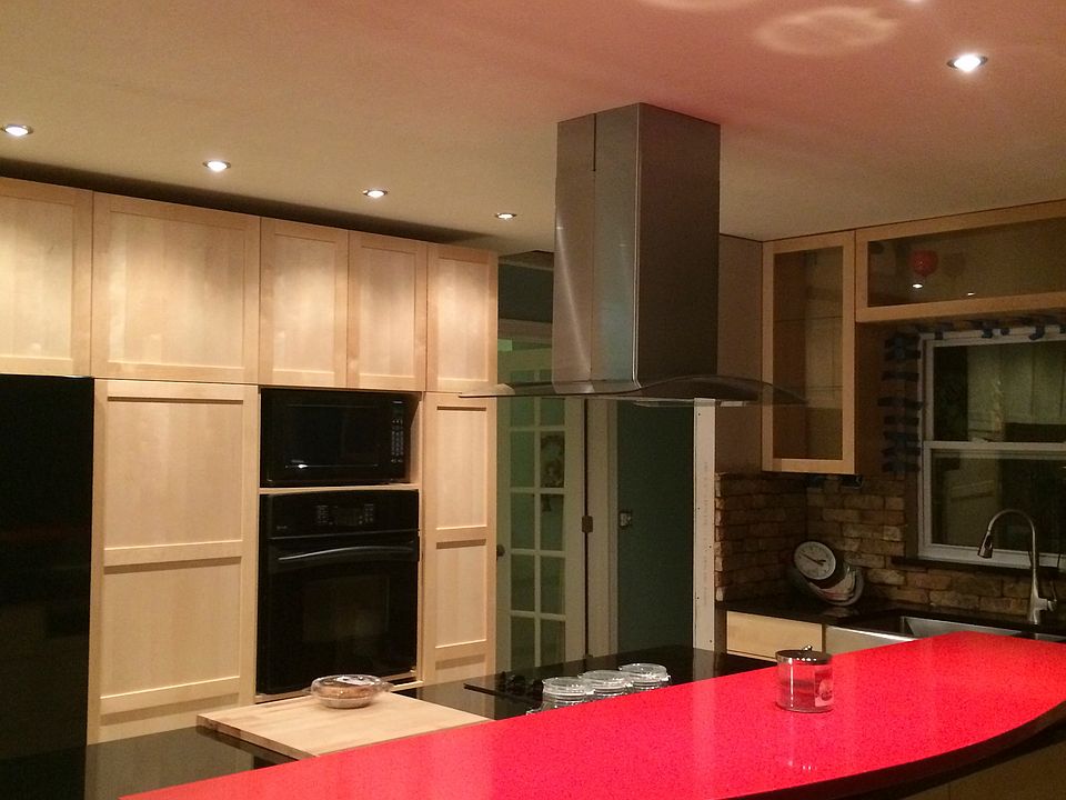 2nd image of 229 Oakhurst St