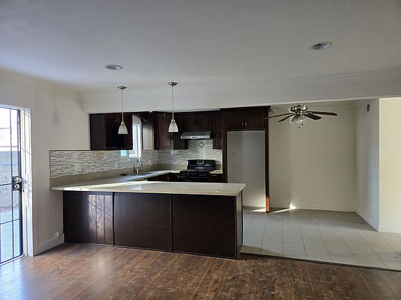 4th image of 11017 Cynthia Cir #9