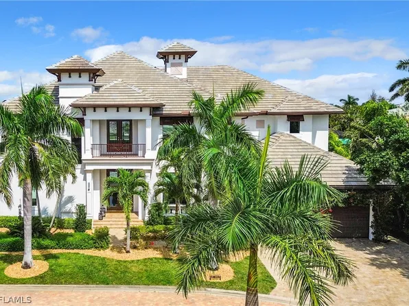 14221 Bay Dr, Fort Myers, FL 33919