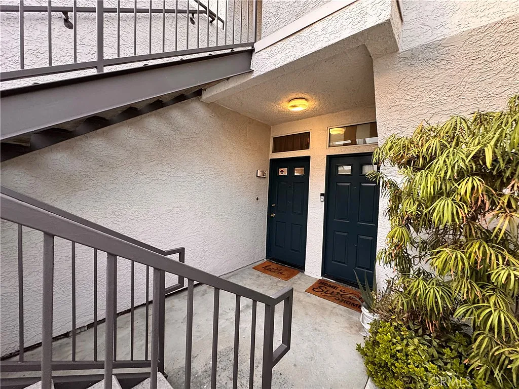 Building Photo - 13133 Le Parc #1105