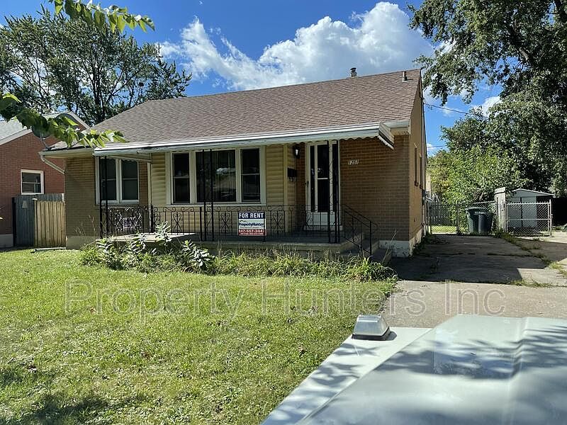 1st image of 1257 Harrison Ave