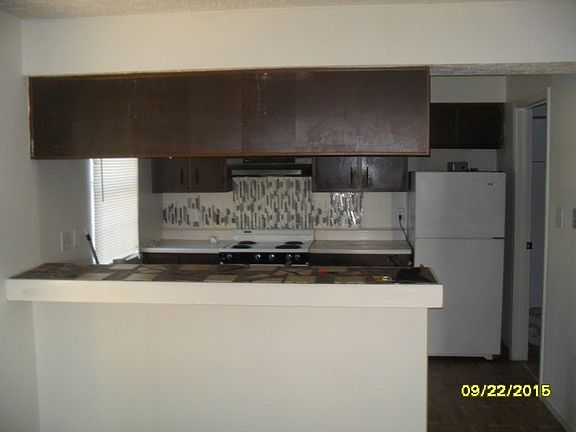 4th image of 1607 Marborough Ln #A