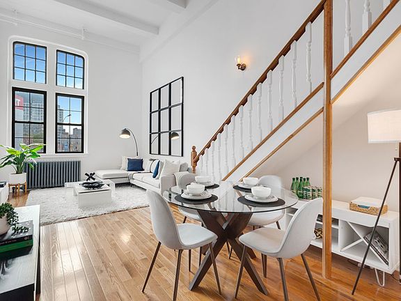 3rd image of 555 Washington Ave APT 2J