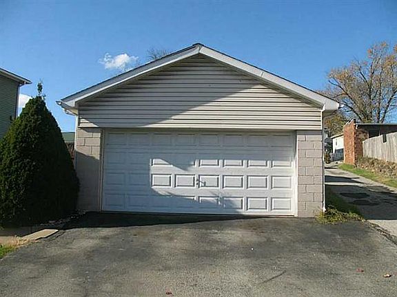 2nd image of 221 S Hamilton Ave