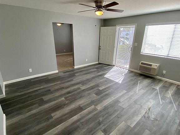 2nd image of 960-990 Coleen Ct #980