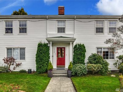 7900 Ashworth Ave N APT 8, Seattle, WA, 98103
