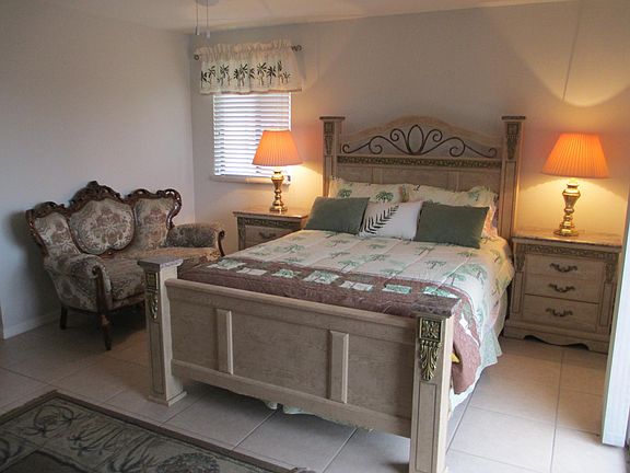 Master bedroom - 2nd floor