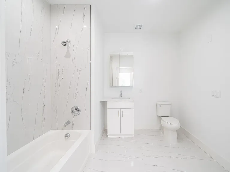 3310 Liberty Ave #507 — Photo 10