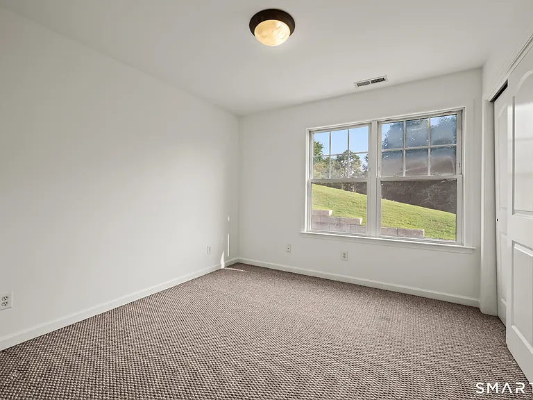 5 Rolling Hills Dr — Photo 25