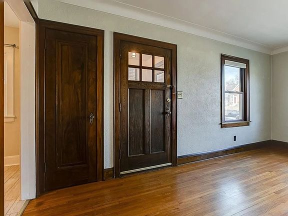 3rd image of 1164 Randolph Ave #1166