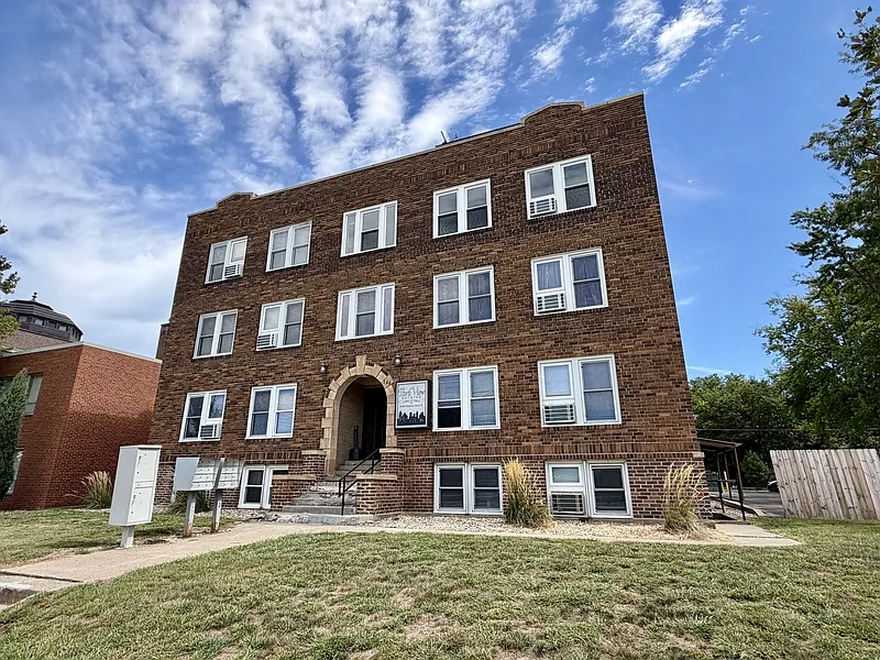 1 bed, 1.0 bath, 550 sqft, $710 — Photo 2