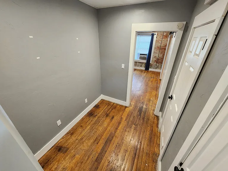 804 E Main St #4 — Photo 9