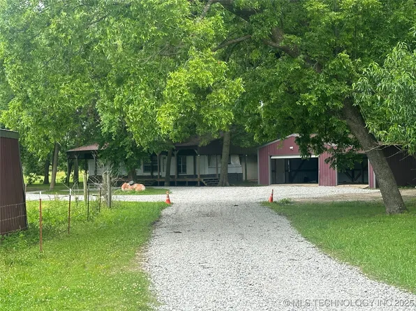 1697 Bunny Creek Rd, Eufaula, OK 74432