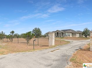 1389 N Santa Clara Rd, Marion, TX 78124