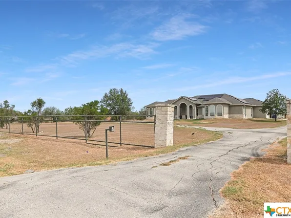 1389 N Santa Clara Rd, Marion, TX 78124