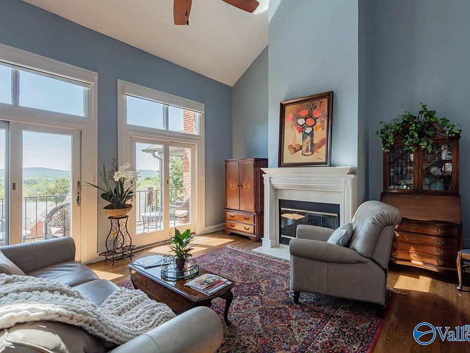 1st image of 54 Revere Way SE #54