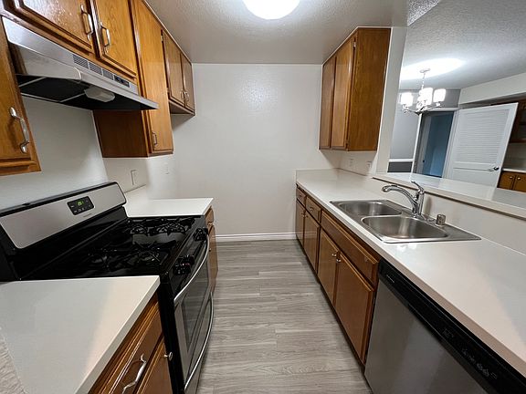 4th image of 14615 Burbank Blvd APT 201