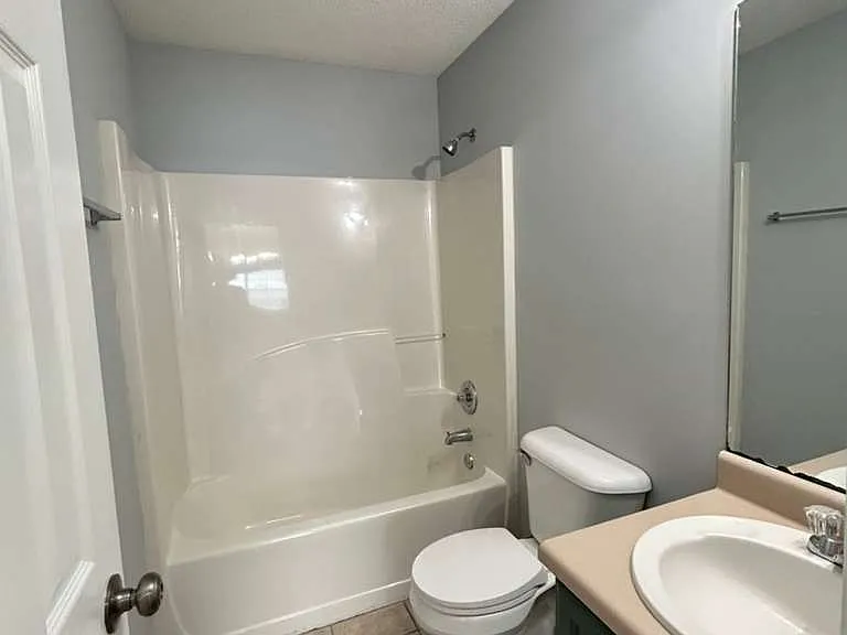 90 Pointe North Dr — Photo 37