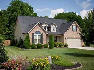 8320 Richardsonwood Rd, Browns Summit, NC 27214