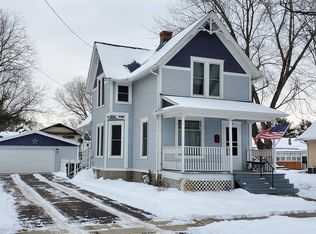 509 S 5th St, Oregon, IL 61061