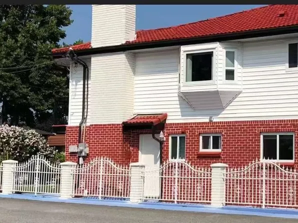 3850 Fir St, Burnaby, BC V5G 2A7