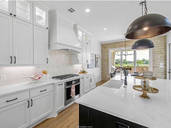 5th image of 4921 Pearl River Ct
