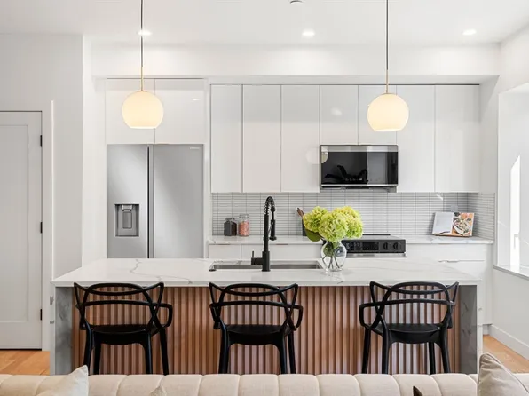 122 Washington St #24, Stoneham, MA 02180