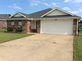 700 Cass Rd, Centerton, AR 72719