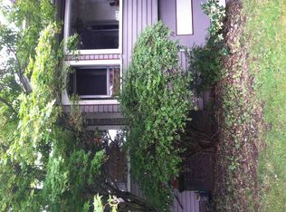 6813 17th Ave NE, Seattle, WA 98115