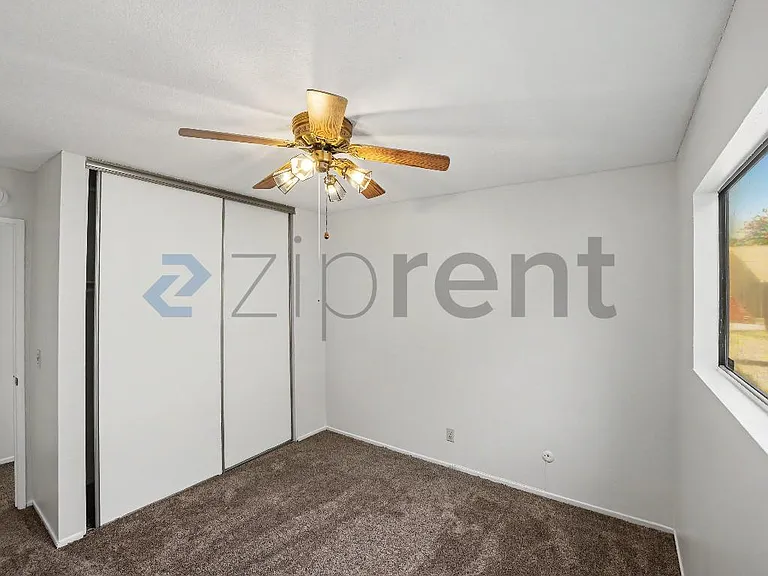 1140 Valley Spring Ln — Photo 14