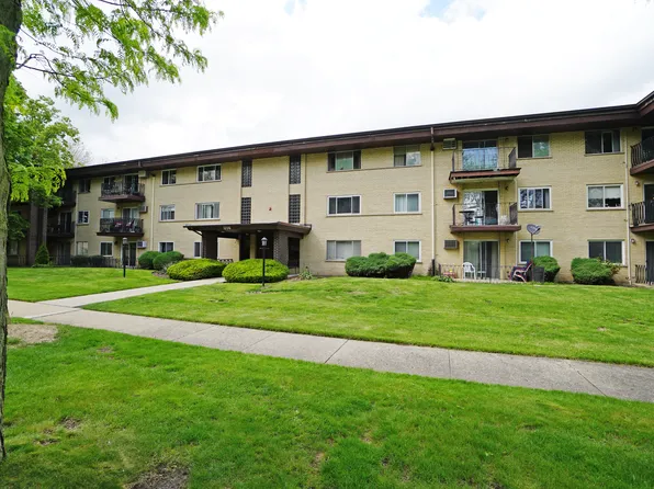 1206 E Fairview St APT 306, Arlington Heights, IL 60005
