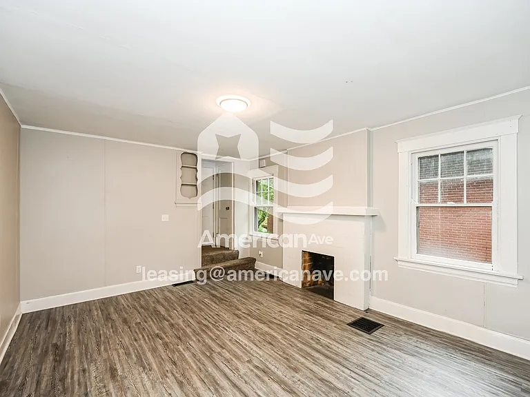 1159796_002_living_room_3.jpg