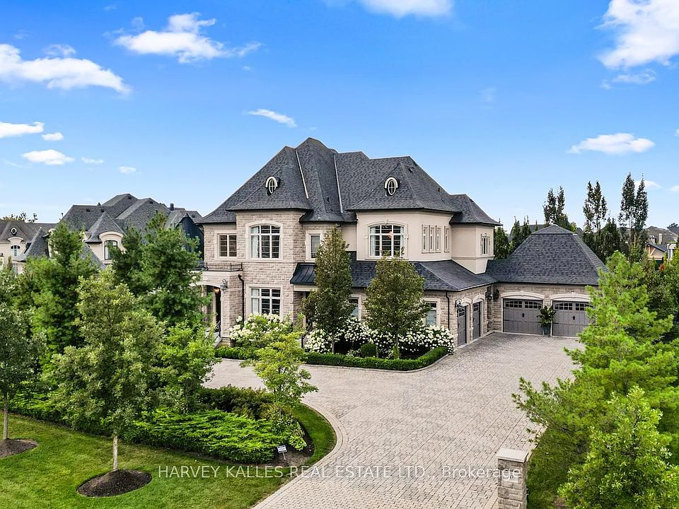 1st image of 30 Spicewood Cres