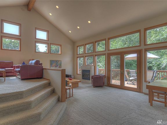 5th image of 3211 Woodland Dr SW