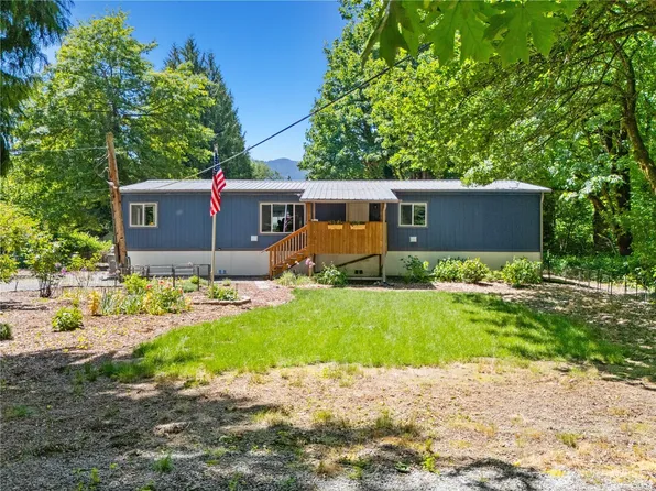 7504 Spruce Street, Concrete, WA 98237