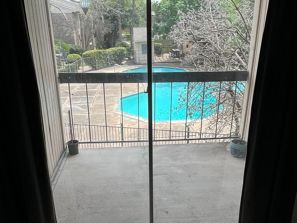 1st image of 8201 Richmond Ave APT 14