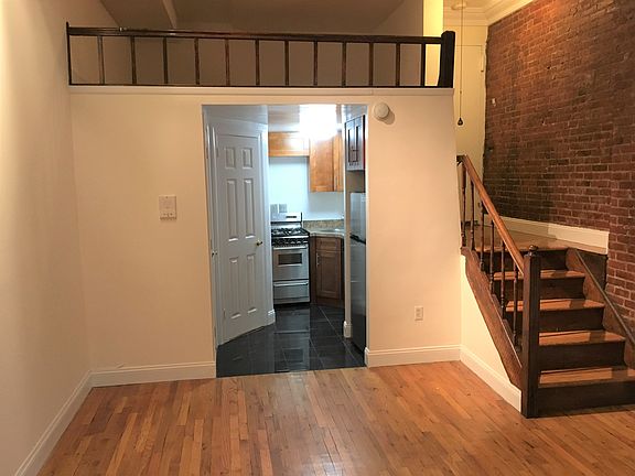 2nd image of 151 W 82nd St APT 4E