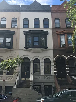 Rented by Marc Williams, LREB | media 1