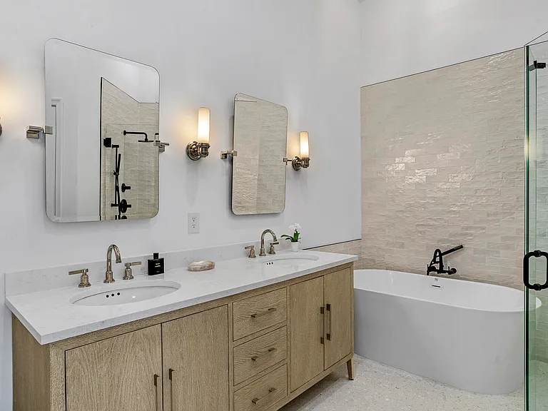 7655 Estuary Ct — Photo 9