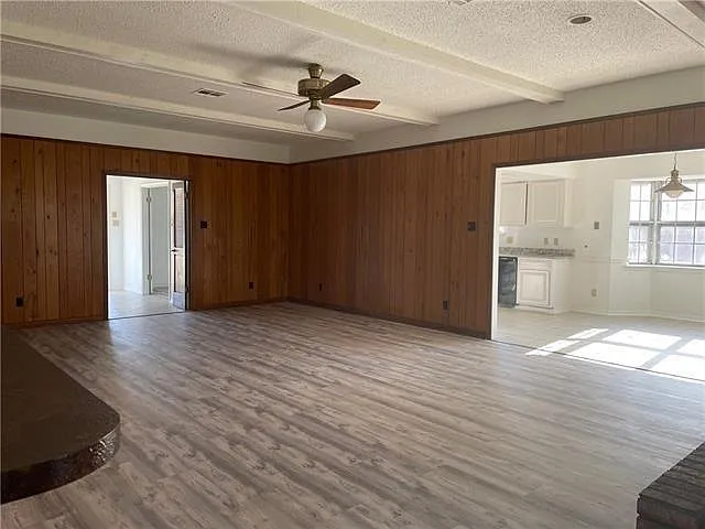 617 Meursault Dr — Photo 12