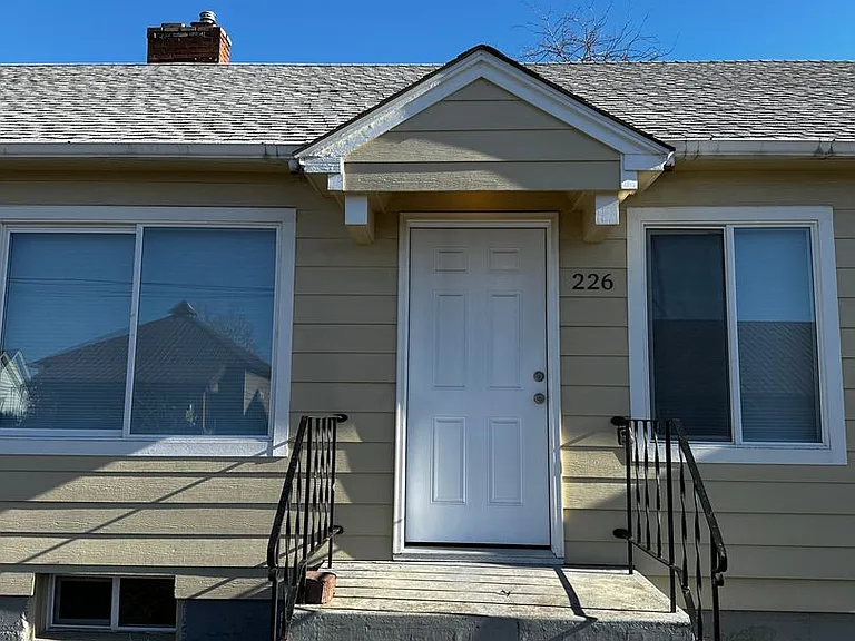 224 SW 6th St — Photo 20