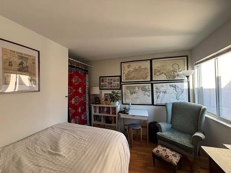 212 Giles St #8 — Photo 5