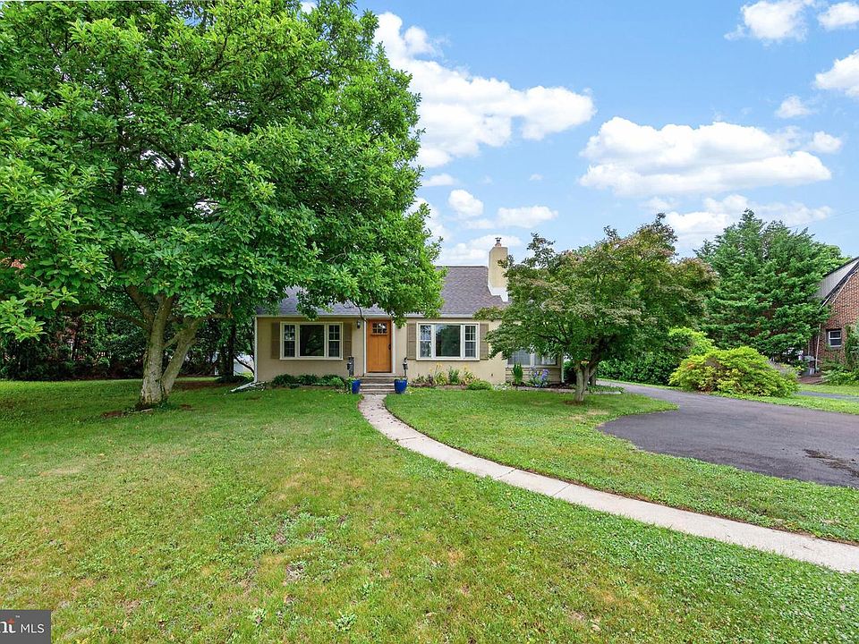 1st image of 339 E Linfield Trappe Rd