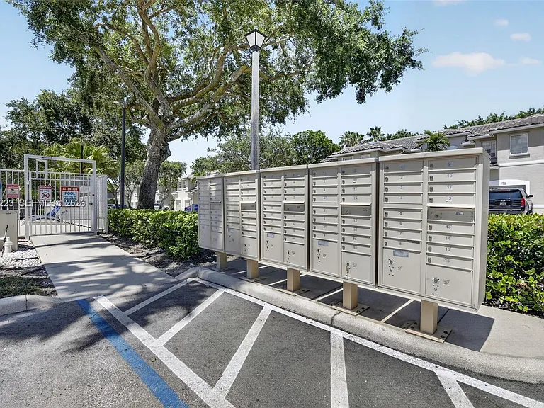 13212 NW 7th Dr — Photo 40